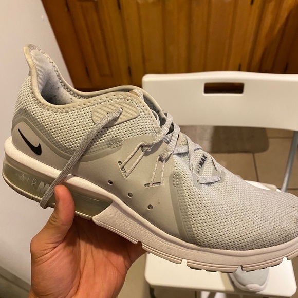 Nike Air Max - Picture 3 of 4